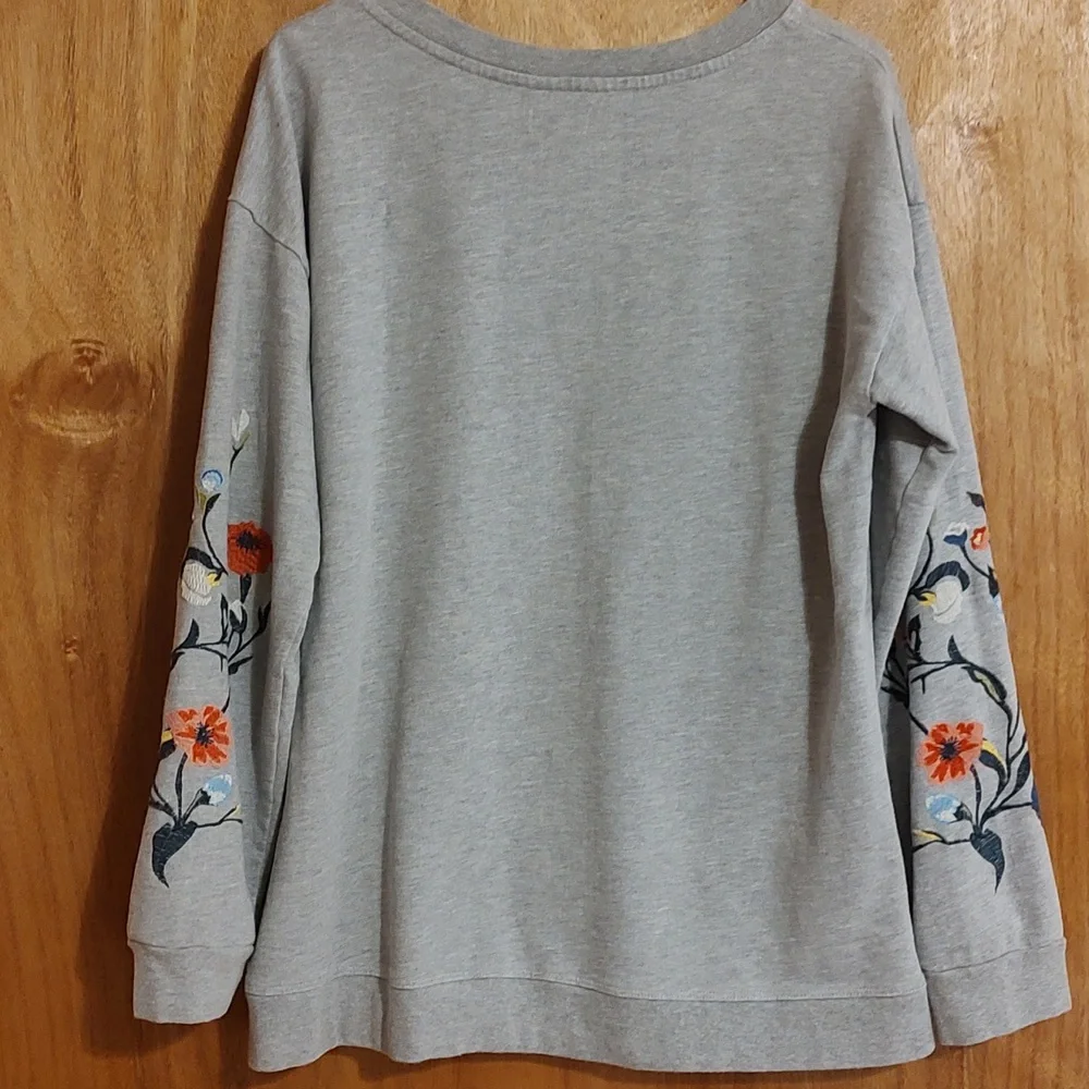 Sundry Gray Floral Embroidered Sweatshirt - Picture 6 of 13